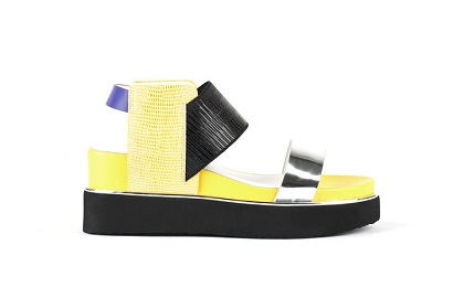 rico-sandal-yellow-outside